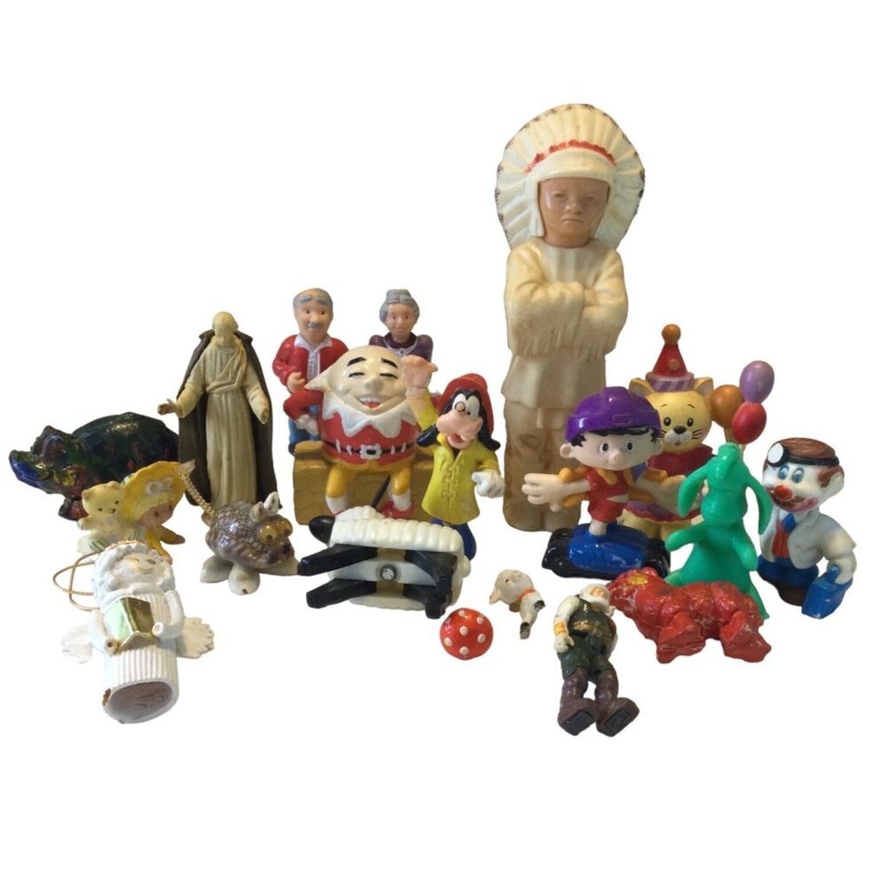 Lot Vintage Toys Whatnots Figures Anthropomorphic Grandma Grandpa Eeyore clown